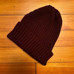 H&M maroon beanie